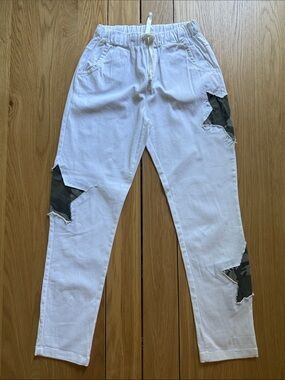 White Women's Jogger Pants with Camouflage Star Patches